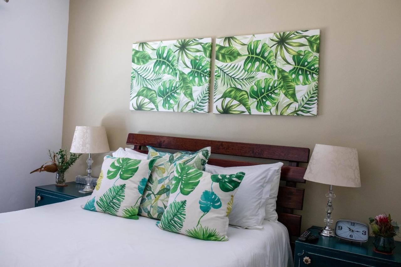 Stay At Friends Bettyʼs Bay Buitenkant foto